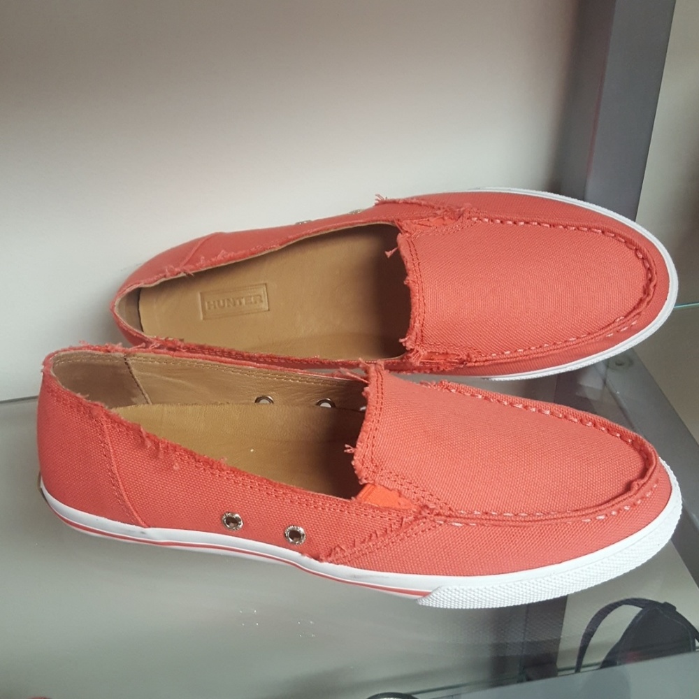 Hunter slip ons